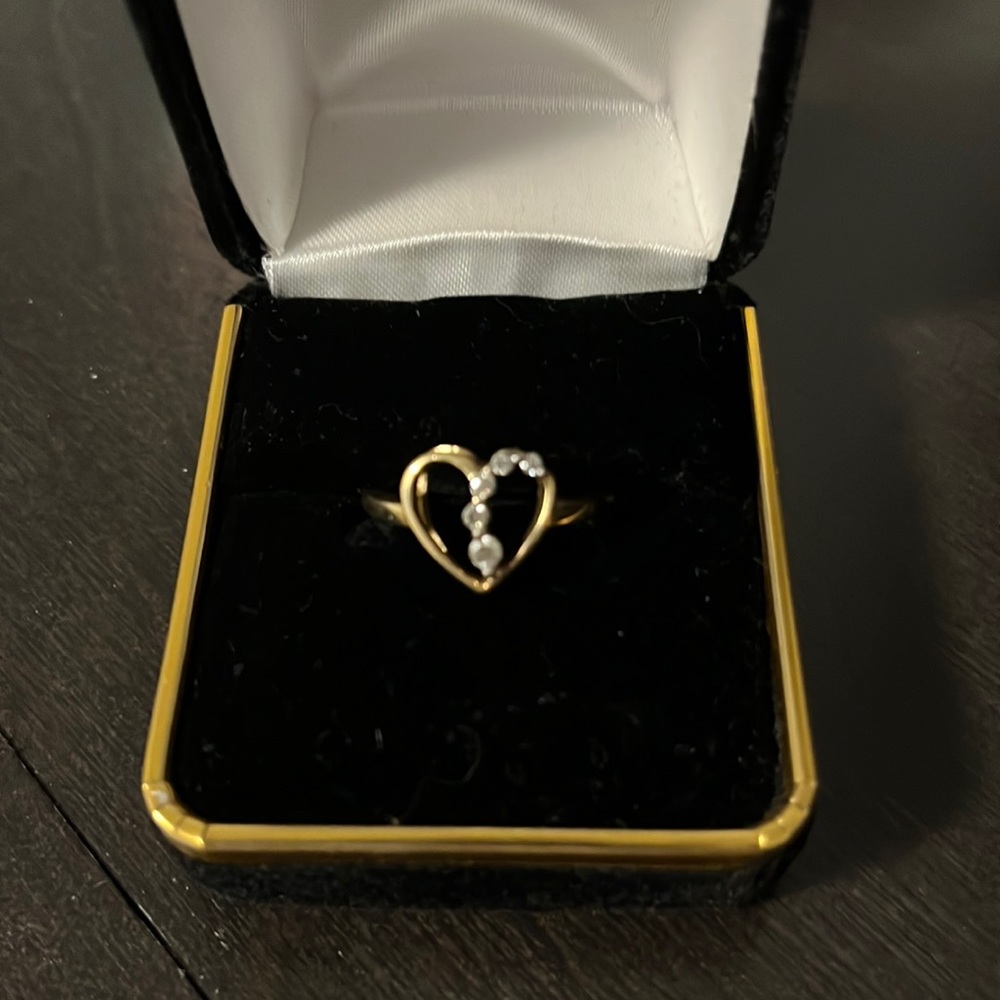 10k yellow Gold ring